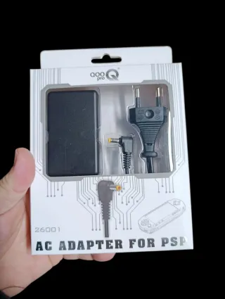 Cargador AC QooPro para PSP
