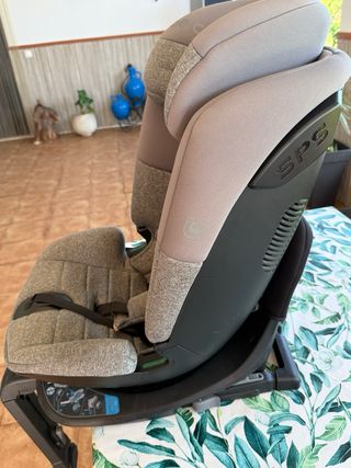 Silla de coche para bebé giratoria con isofix