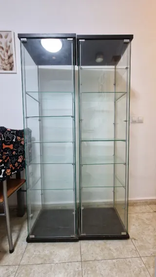 Vitrina expositora cristal y madera