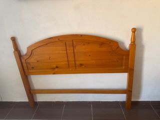 Cabecero de cama de madera