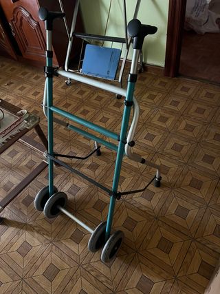 Andador con ruedas