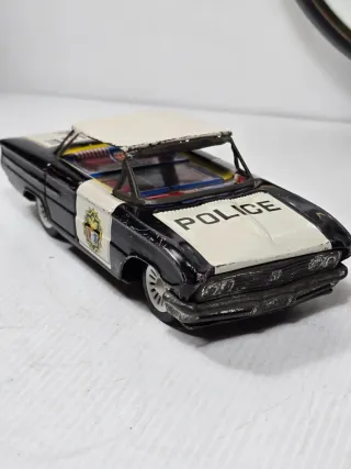 Auto Polizia Latta Carica a chiave  D'Epoca