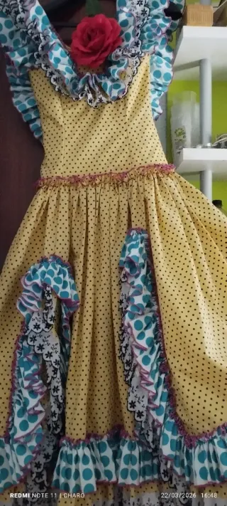 Vestido de gitana amarillo con lunares