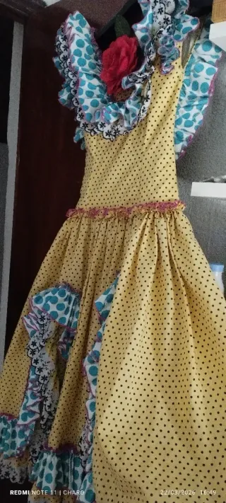 Vestido de gitana amarillo con lunares
