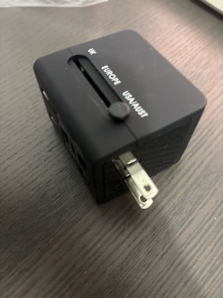 Adaptador Enchufe Universal Todo en Uno