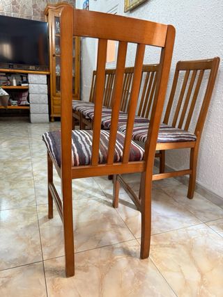 Mesa extensible madera y cristal con 6 sillas