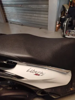 Piaggio Liberty ABS A125 Scooter Blanca