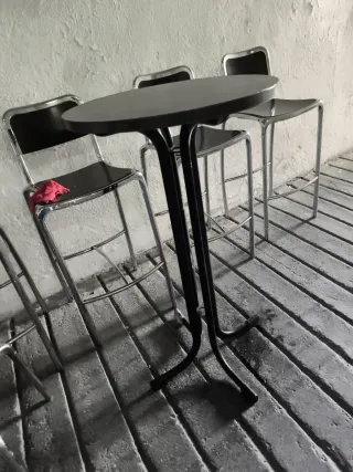 Juego de 6 taburetes 2 mesas altas ideal para bar