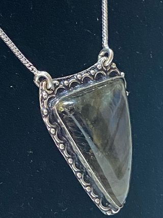 Collar Plata 925 y Labradorita Triángulo