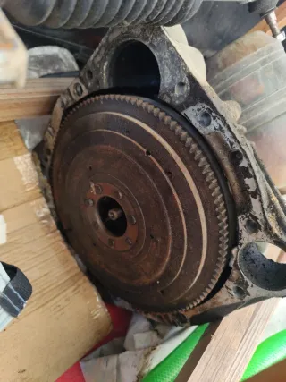 Volante motor y tapa Renault 5