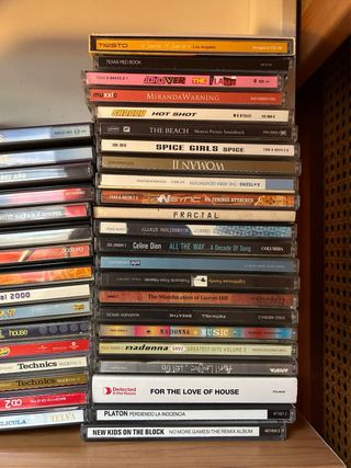 Lote CDs música variada (40+ discos) – Pop, 90s...