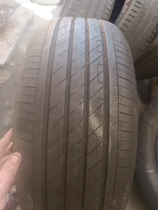 215/50 R18 92V Goodyear