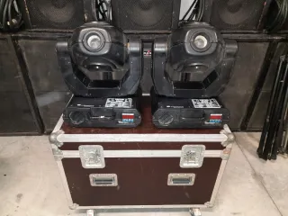 Equipo de sonido das audio, mesas y luces