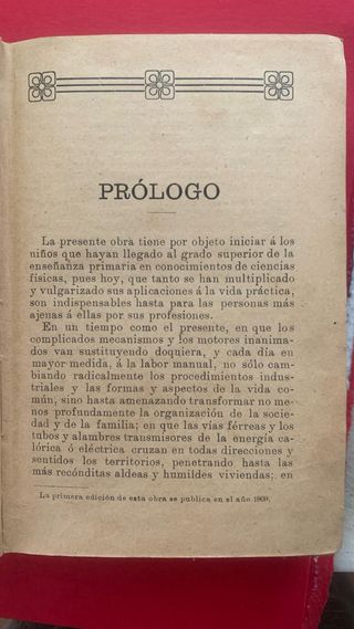 Libro antiguo escolar