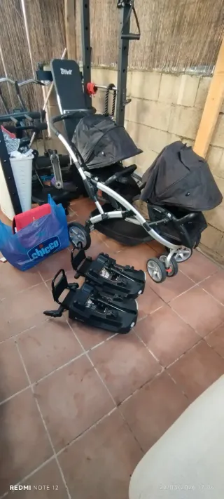 Cochecito gemelar para bebé de la marca casualplay