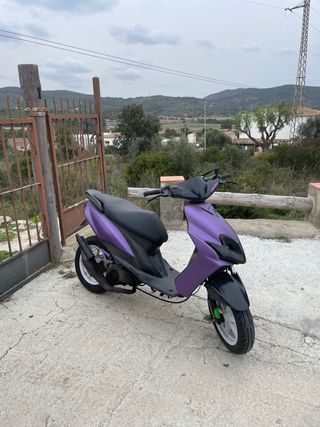 Yamaha Jog R CAMBIO POR MOTO DE MARCHAS 50