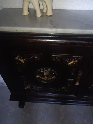 Taquillón recibidor mármol y madera