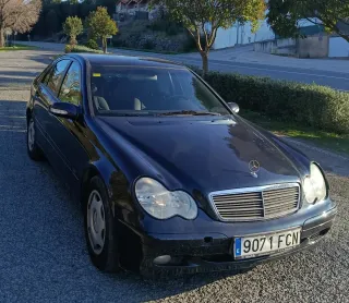 Mercedes-Benz Clase C 2003