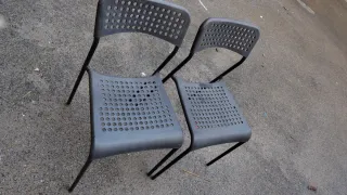 Set 2 sedie nere in plastica
