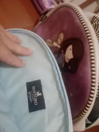 Dos neceseres Gorjuss Morado y Azul