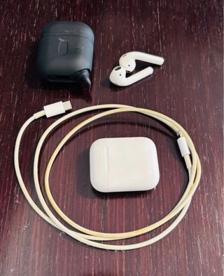 iPhone 8 64GB Oro + Cavo + Cuffie AirPods