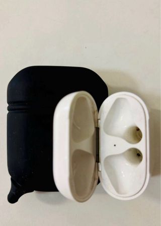 iPhone 8 64GB Oro + Cavo + Cuffie AirPods