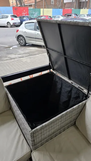 Conjunto de jardín beige y gris