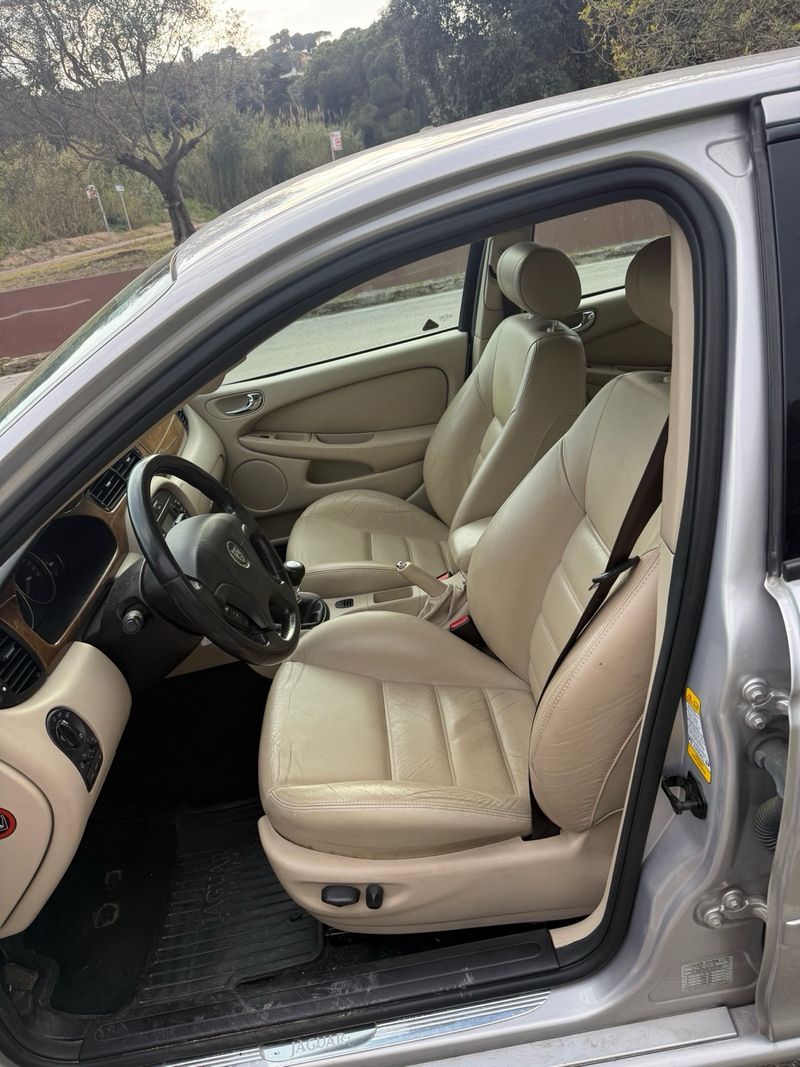 Jaguar X-Type 2001, foto 21