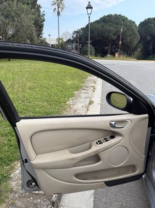 Jaguar X-Type 2001 2.5 197cv manual