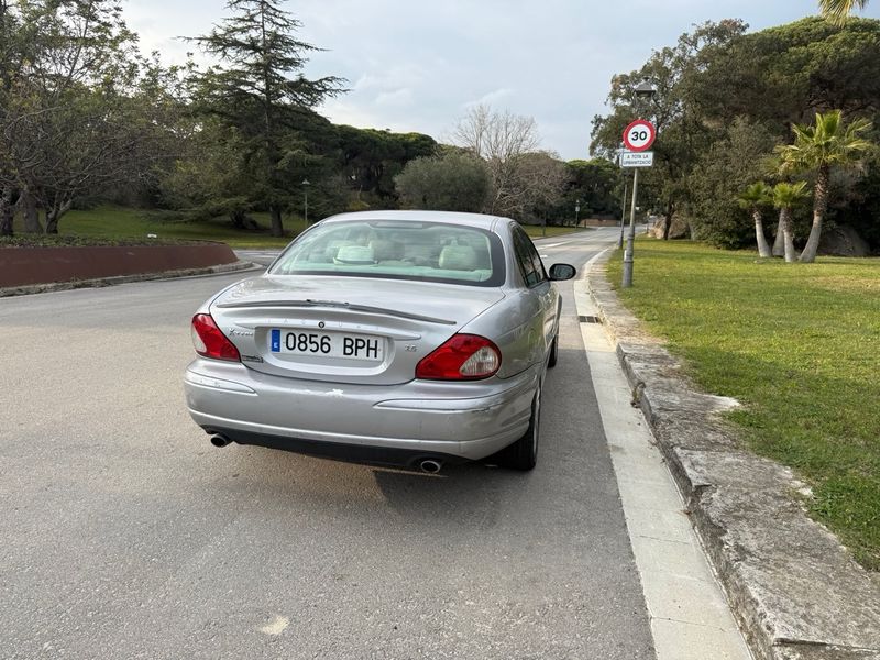 Jaguar X-Type 2001, foto 6