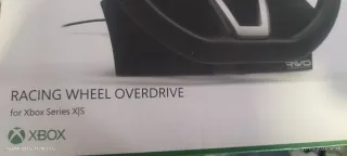 Volante Hori con pedales Xbox