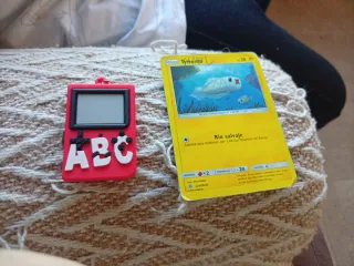 Carta Pokémon Tynamo y Llavero ABC