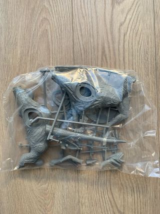 Maqueta Jurassic Park Velociraptor Lindberg