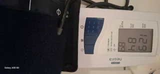 Tensiómetro digital Nesira Acofarma