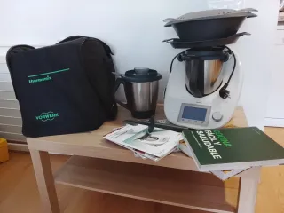 Thermomix TM5 con 2 vasos y mochila