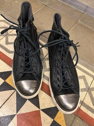Converse X John Varvatos Puntera Metal Negra