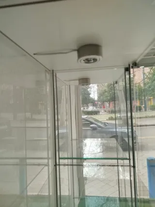 Vitrina de cristal con luz