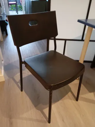 Silla de estudio negra