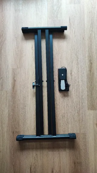 Soporte para teclado negro