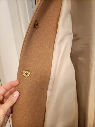 Cappottino donna beige con maniche a campana