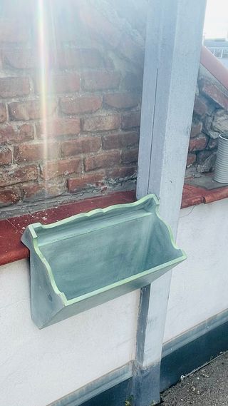 Portariviste in legno da parete