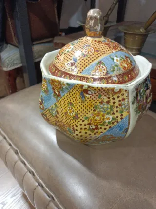 Sopera antigua cerámica multicolor