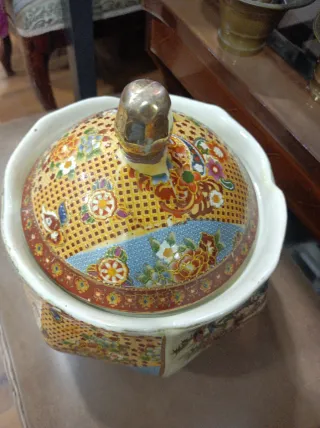 Sopera antigua cerámica multicolor