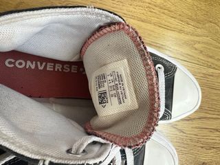 Converse plataforma negras con detalles rosa