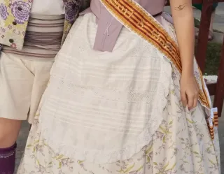 Camisa y delantal huertana  blanco