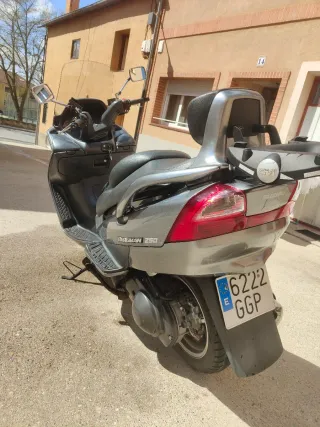 Suzuki Burgman 250 47.000 Kms - Etiqueta C