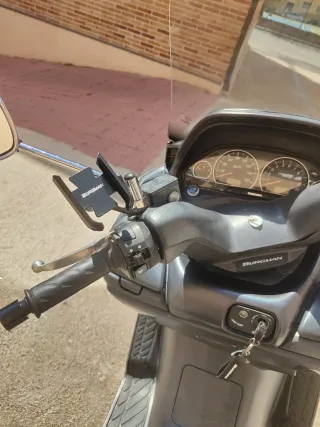 Suzuki Burgman 250 47.000 Kms - Etiqueta C