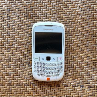 BlackBerry Curve 8520 Blanca | Vintage Y2K