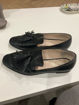 Mocasines negros con flecos Talla 38