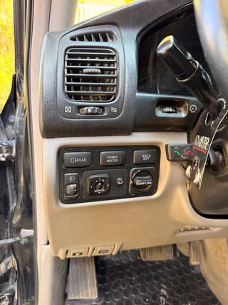 Toyota Land Cruiser 100 2004